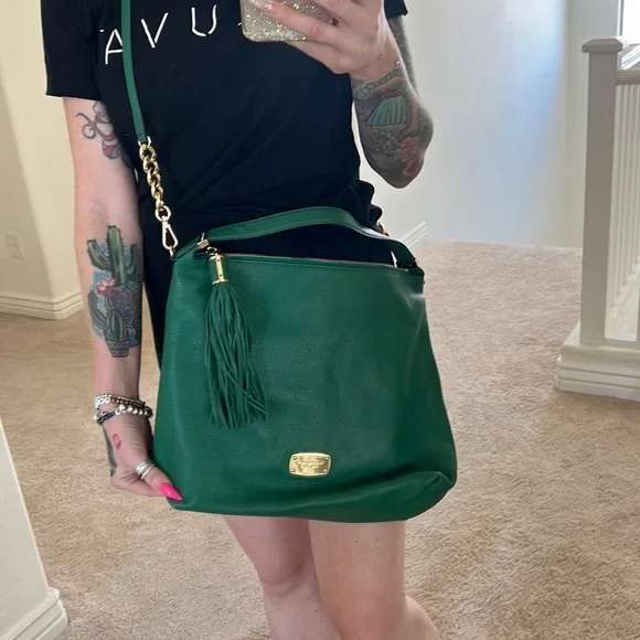 MK Green Handbag - Picture 9 of 9